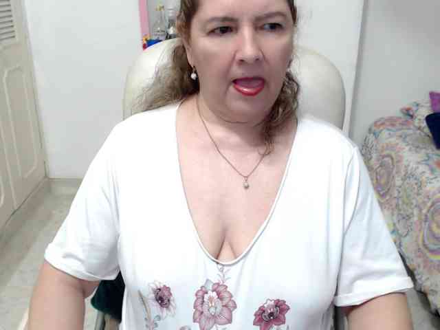 leonela-68 webcam