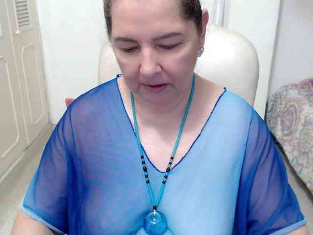 leonela-68 webcam