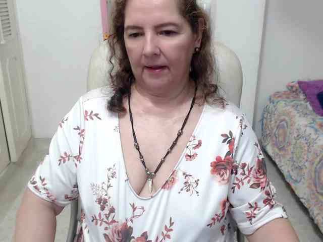 leonela-68 webcam