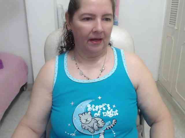 leonela-68 webcam