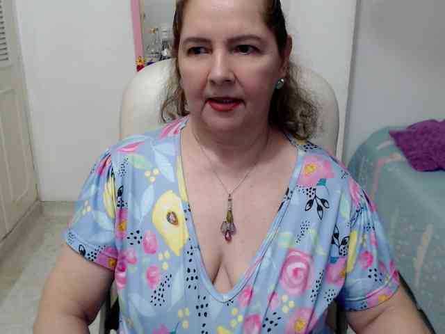 leonela-68