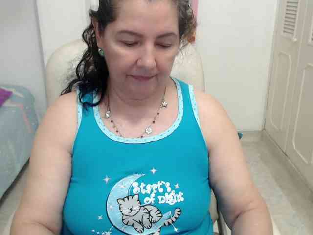 leonela-68 webcam
