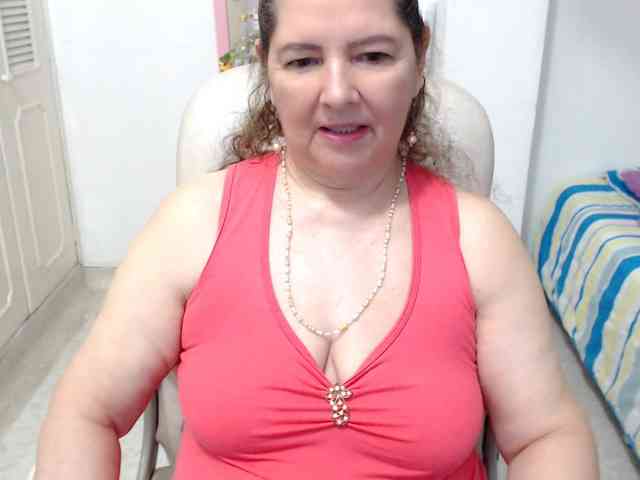 leonela-68 webcam