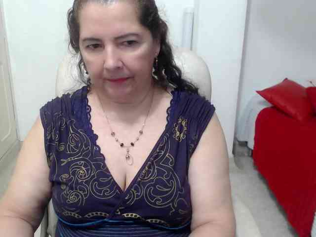 leonela-68 webcam
