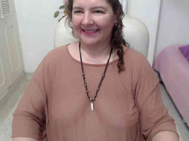 leonela-68 webcam