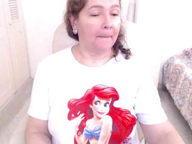 leonela-68