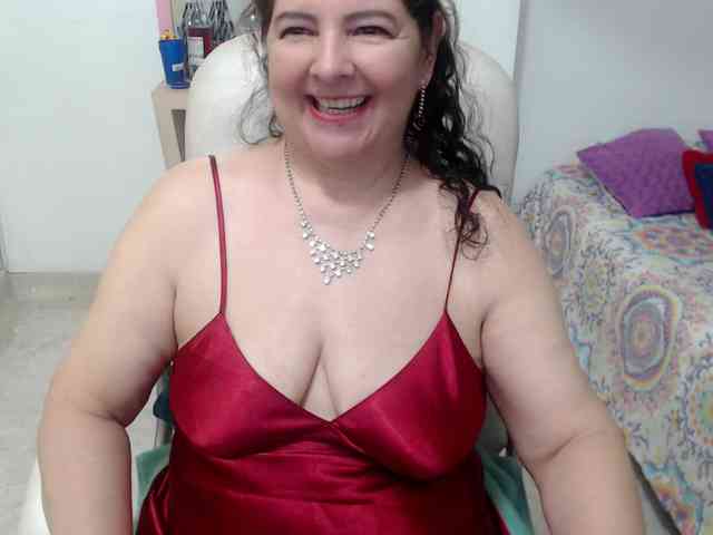 leonela-68 webcam