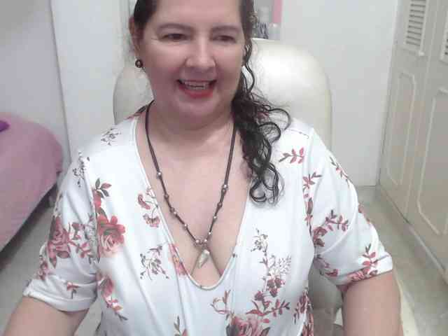 leonela-68