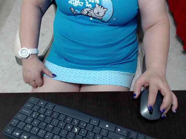 leonela-68 webcam