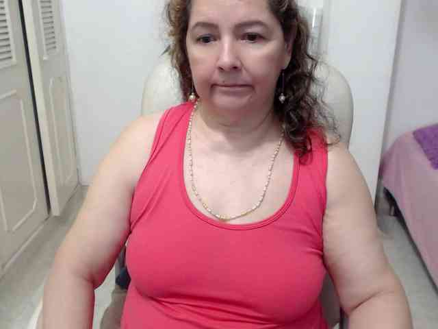 leonela-68 webcam