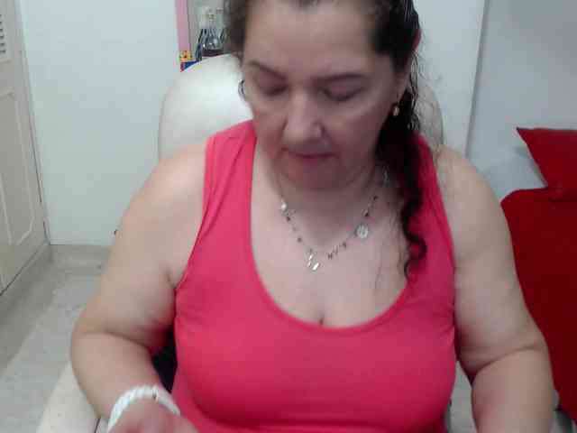 leonela-68 webcam