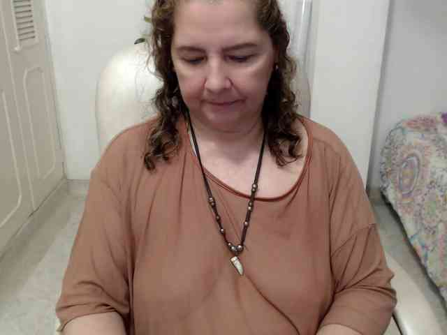 leonela-68 webcam