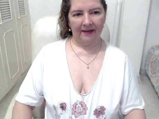 leonela-68