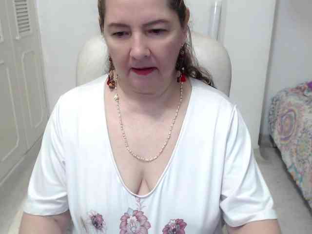 leonela-68 webcam