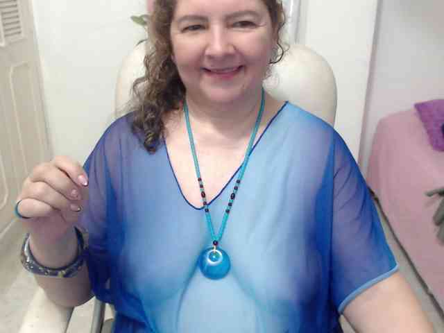 leonela-68 webcam