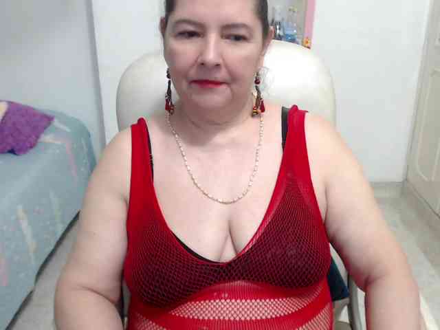leonela-68