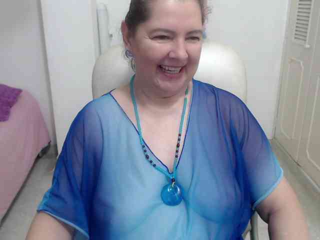 leonela-68 webcam