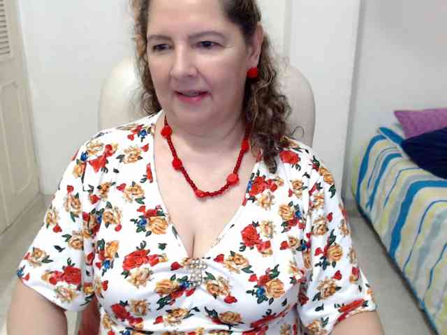 leonela-68