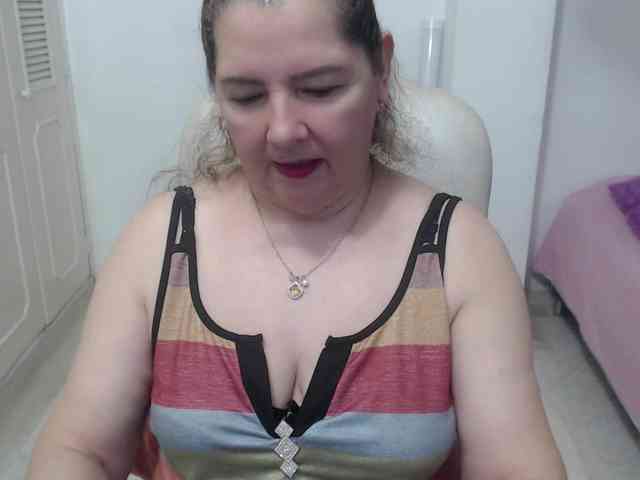 leonela-68