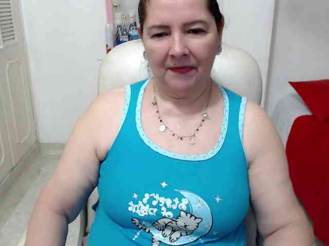 leonela-68