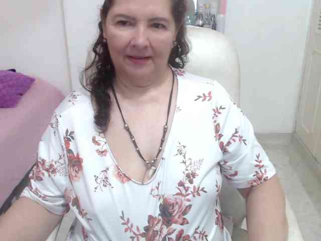 leonela-68 webcam