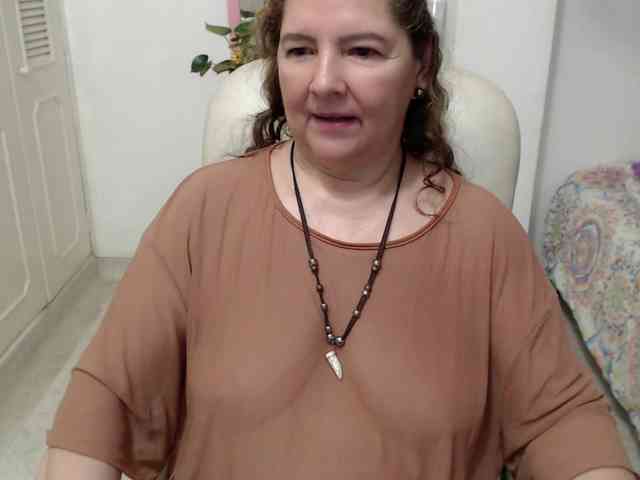 leonela-68 webcam