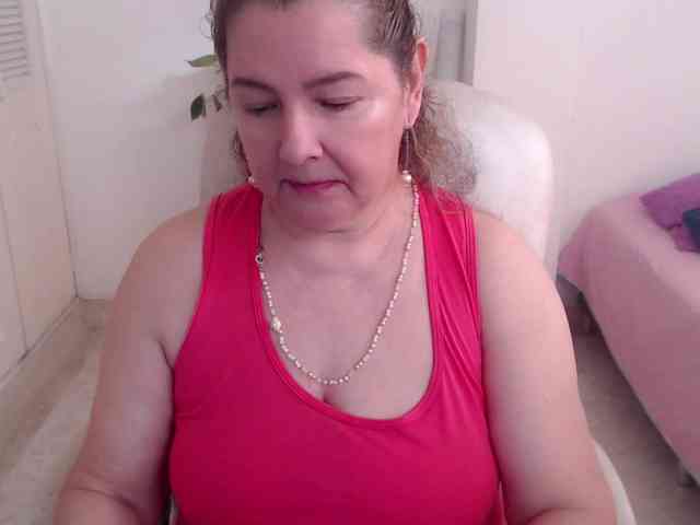 leonela-68