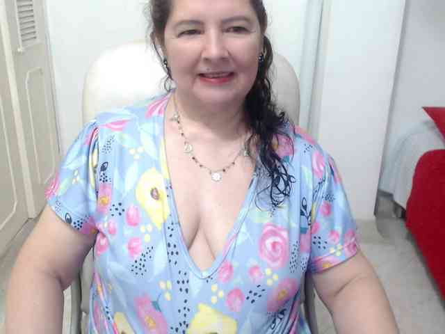 leonela-68 webcam