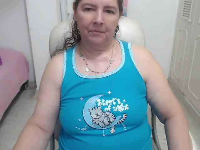 leonela-68 webcam