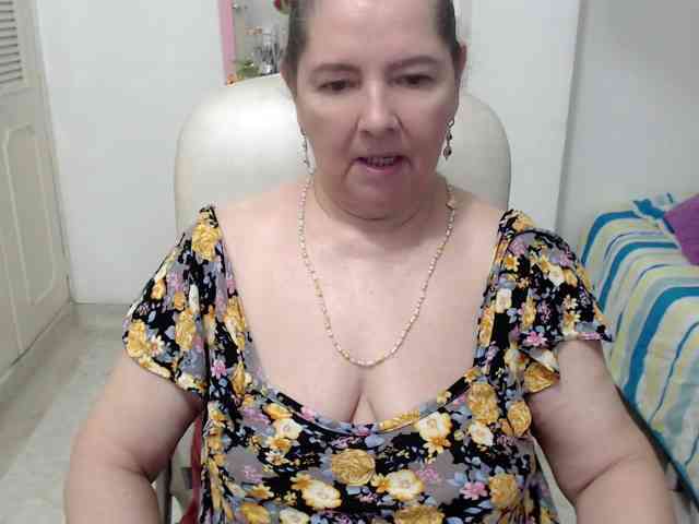 leonela-68 webcam