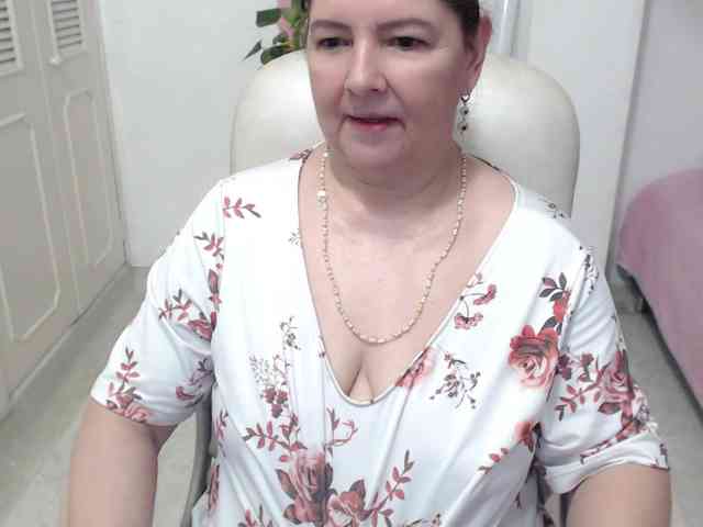 leonela-68