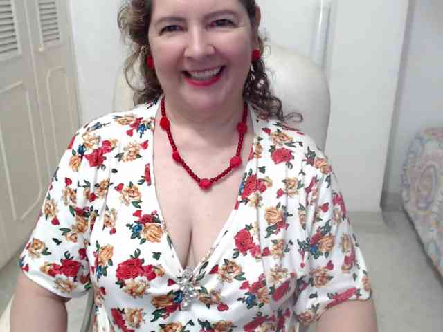 leonela-68 webcam