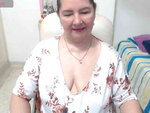 leonela-68