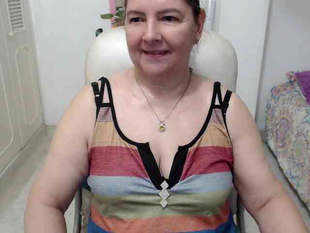 leonela-68 webcam