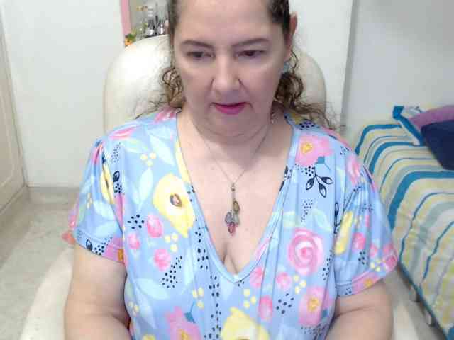 leonela-68