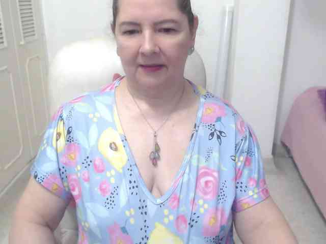 leonela-68 webcam