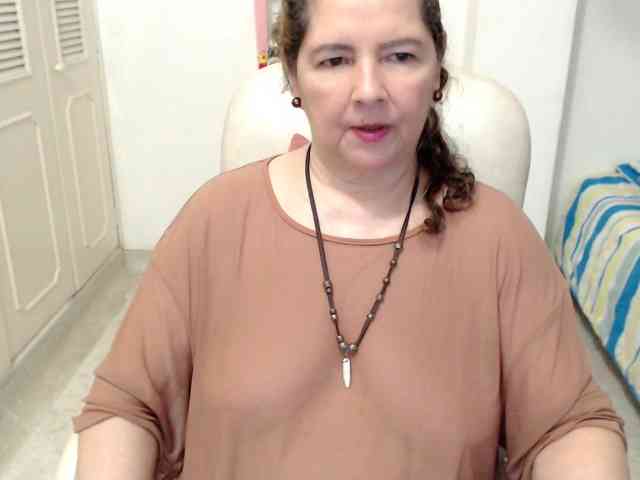 leonela-68