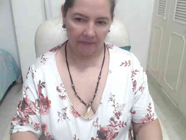 leonela-68 webcam