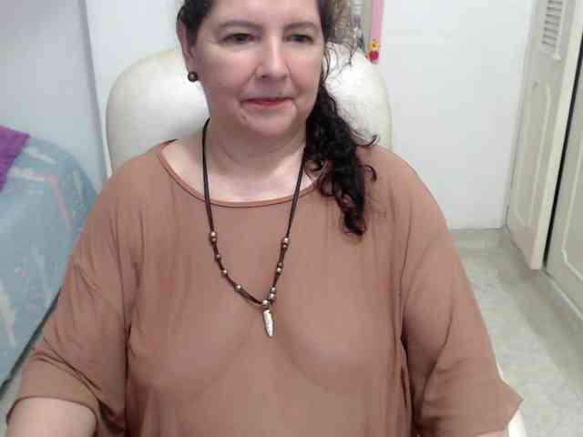 leonela-68 webcam