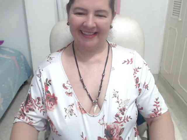 leonela-68 webcam