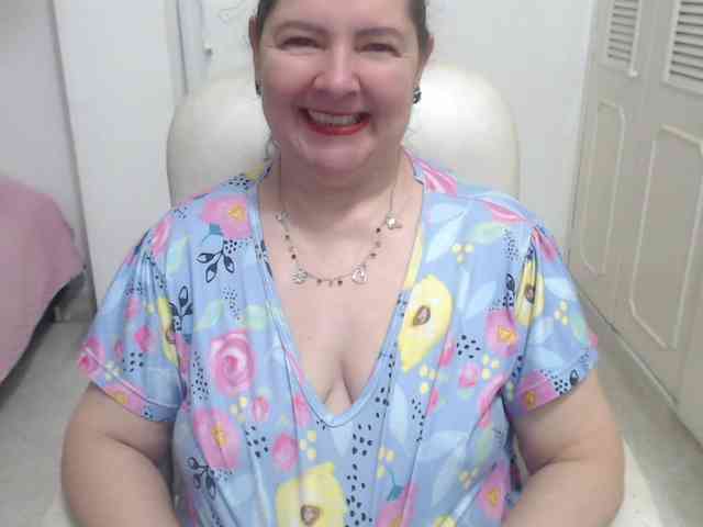 leonela-68 webcam