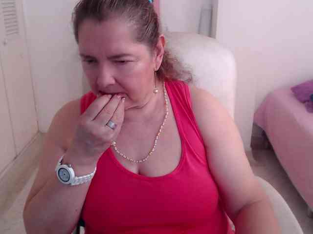 leonela-68 webcam