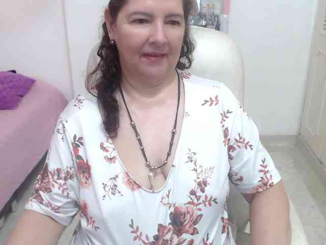 leonela-68 webcam