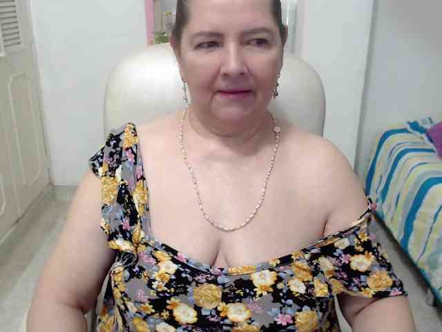 leonela-68 webcam