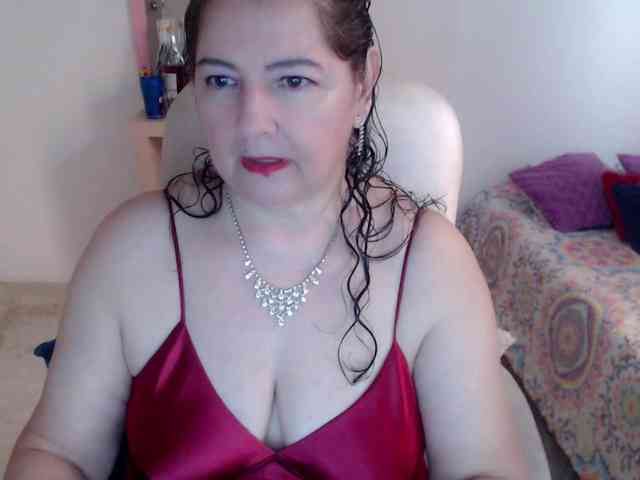 leonela-68