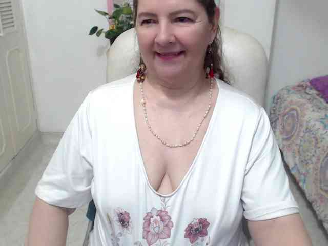 leonela-68 webcam
