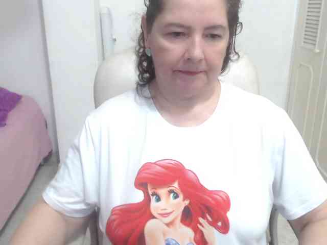 leonela-68 webcam