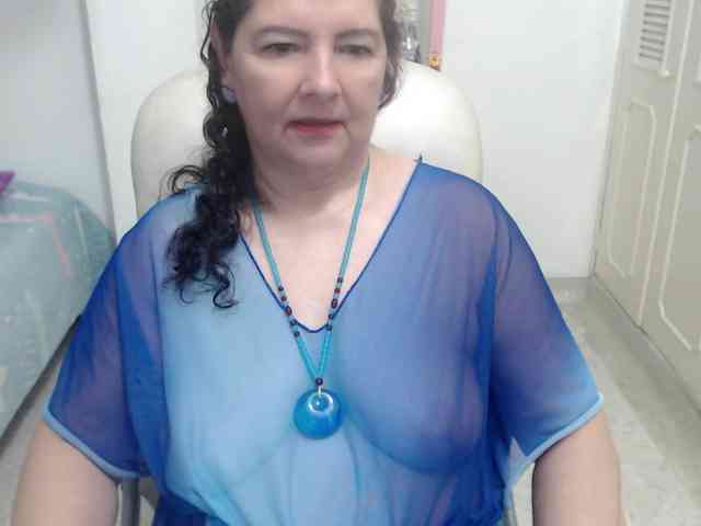 leonela-68 webcam
