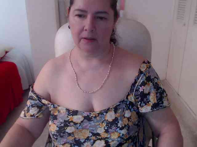 leonela-68