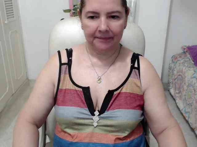 leonela-68 webcam